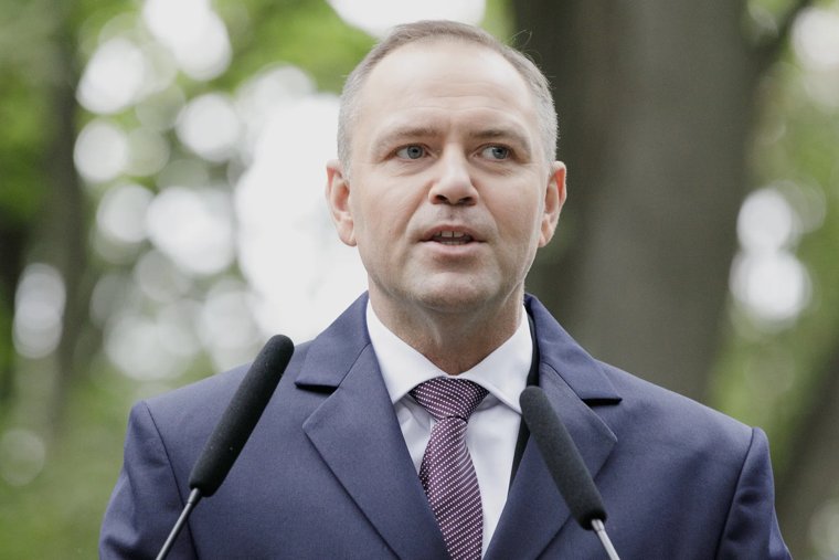 Навроцкий подчеркнул, что взгляды Пилсудского не изменились спустя почти столетие после его смерти