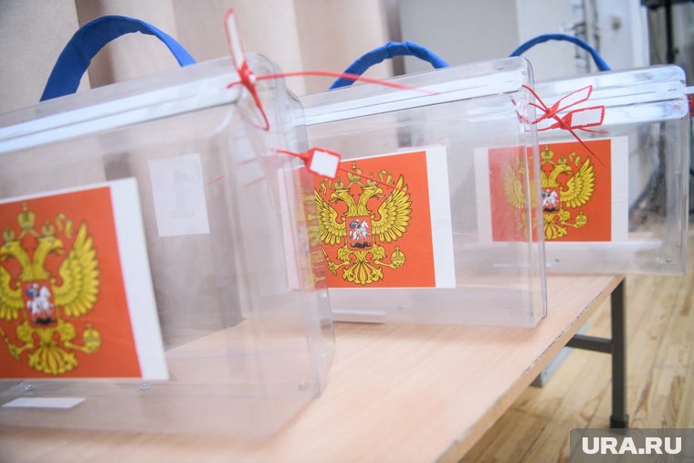 На избирательных участках идет подсчет голосов
