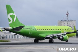 Самолет из Нового Уренгоя в Новосибирск задерживается на два часа