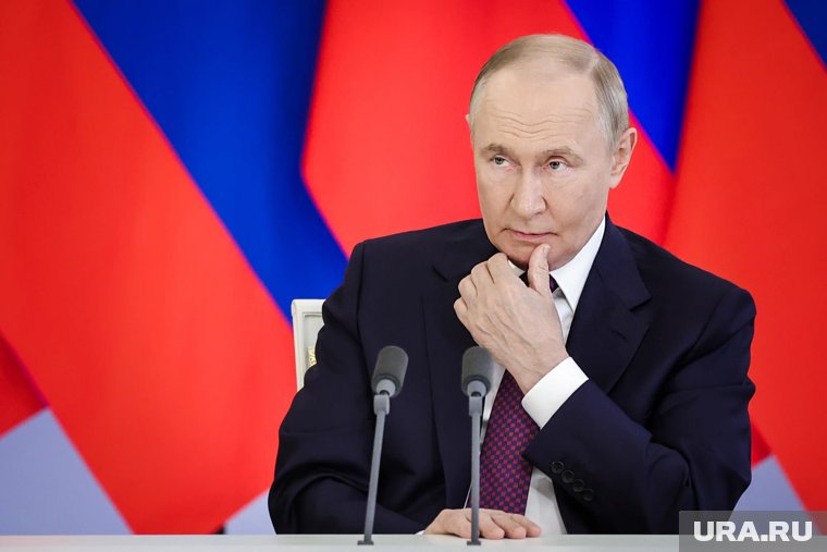 В период СВО производственные мощности ОПК России загружены по максимуму, заявил Путин