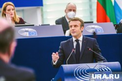 Макрон старался создать образ переговорщика с Москвой, заявил кипрский журналист