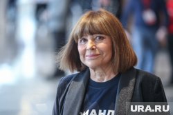 Несмотря на возраст, Наталья Варлей остается бодрой и активной женщиной
