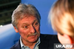 Песков заявил, что в первую очередь надо добиться мира на Украине