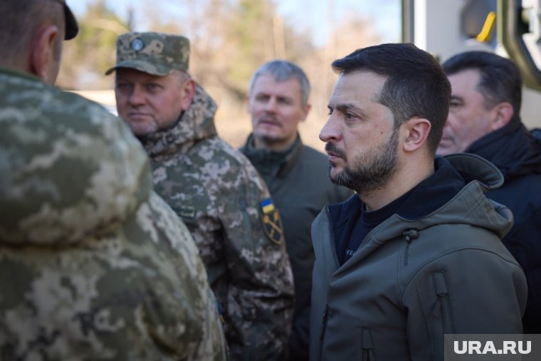 Зеленский отказался награждать офицеров ВСУ, принимающих участие в боях в Сумской области