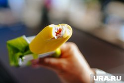 Врач заявила, что мороженое лучше есть в помещении без кондиционера