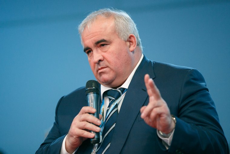 Действующий губернатор Костромской области Сергей Ситников активно готовится к выборам в этом году
