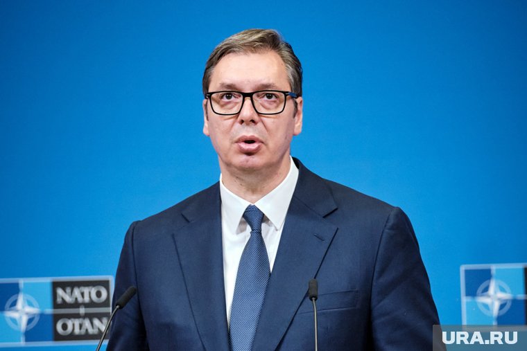 Вучич поблагодарил людей, которые его поддерживают