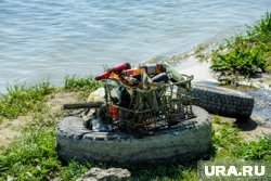 Волонтеры регулярно убирают мусор на водоемах Челябинской области (архивное фото)