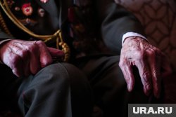 Как оказалось ветеран ранее просил Кухарука о личной встрече