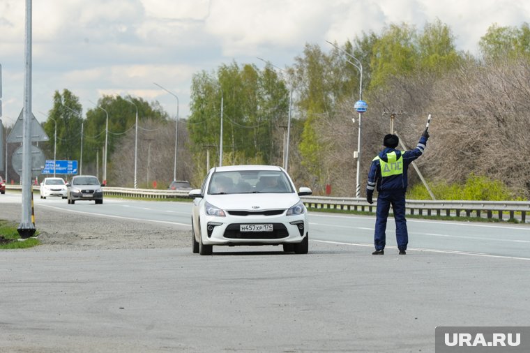 Сотрудники ГИБДД за последние 1,5 дня остановили 40 нетрезвых водителей