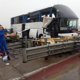 Пассажирский автобус, ехавший из Луганска, на скорости влетел в пункт оплаты под Тулой: подробности