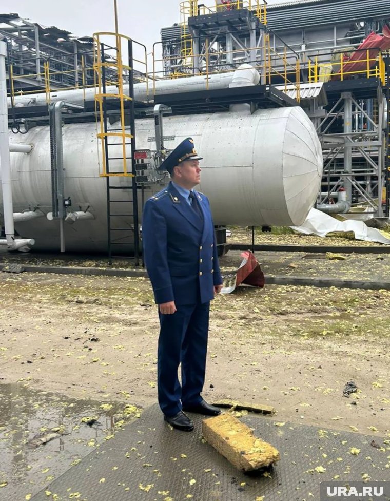 Строгалев на месте взрыва на месторождении