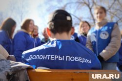 Волонтеры будут помогать гостям с рассадкой на трибунах и решать вопросы во время Парада Победы на Красной площади