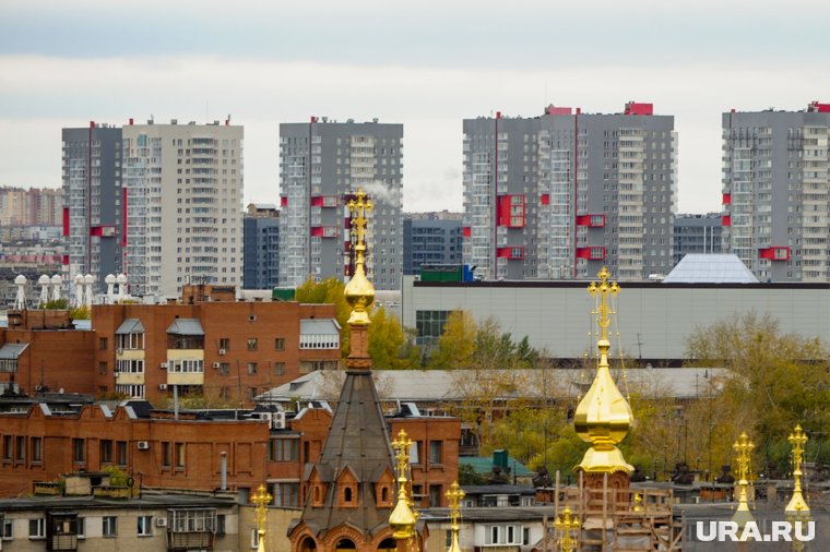 В городе рынок жилой недвижимости замер, риелторы и собственники квартир ждут снижения ипотечных ставок