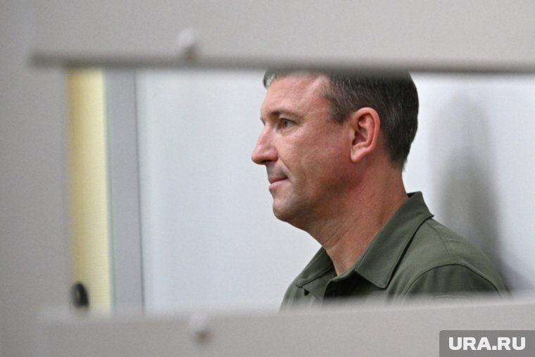 Иван Попов отреагировал улыбкой на решение суда