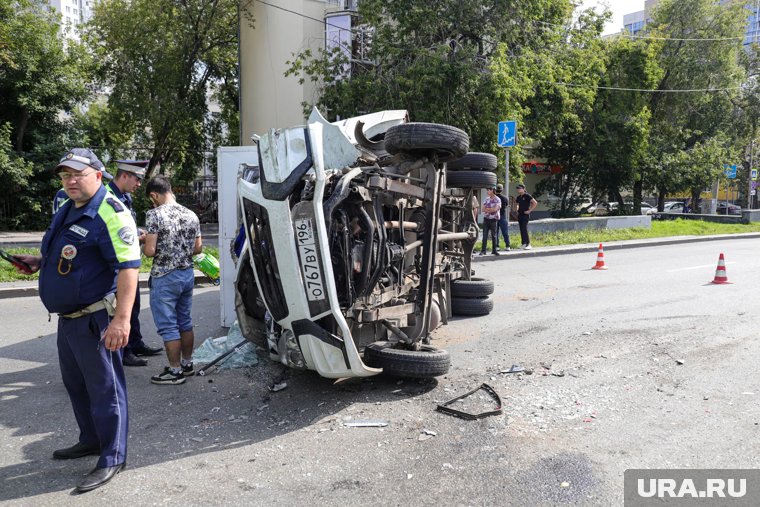 Водитель Toyota не справился с управлением