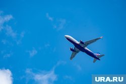 Самолету закрыли воздушное пространство