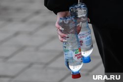 Тюменцы скупили всю воду в центре Тюмени