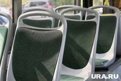 Водитель автобуса не справился с управлением и выехал за пределы дороги