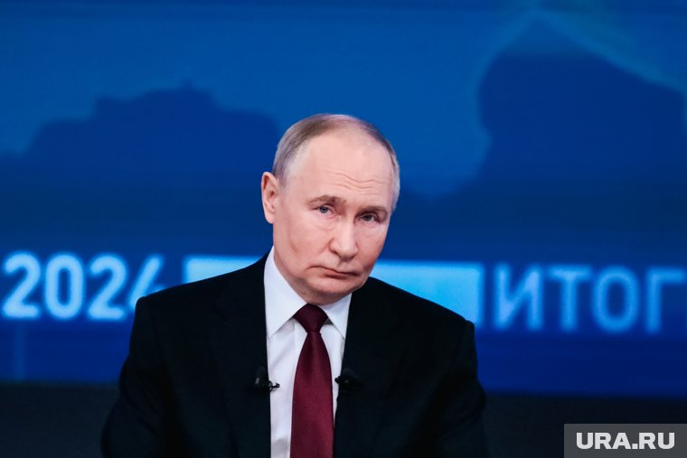 Путин во время своей прямой линии в 2004 году пообщался с украинцами