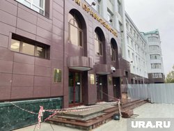 Подрядчик должен был сдать объект летом