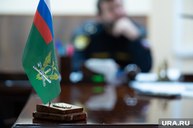 Приставы попытались оштрафовать жителя Нового Уренгоя, но опоздали