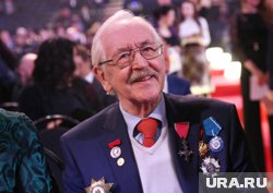 Василий Ливанов стал одним из главных артистов, воплотивших образ Шерлока Холмса