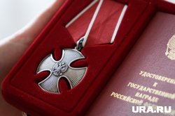 Выживших во время терактов в Дагестане полицейских наградили орденами Мужества