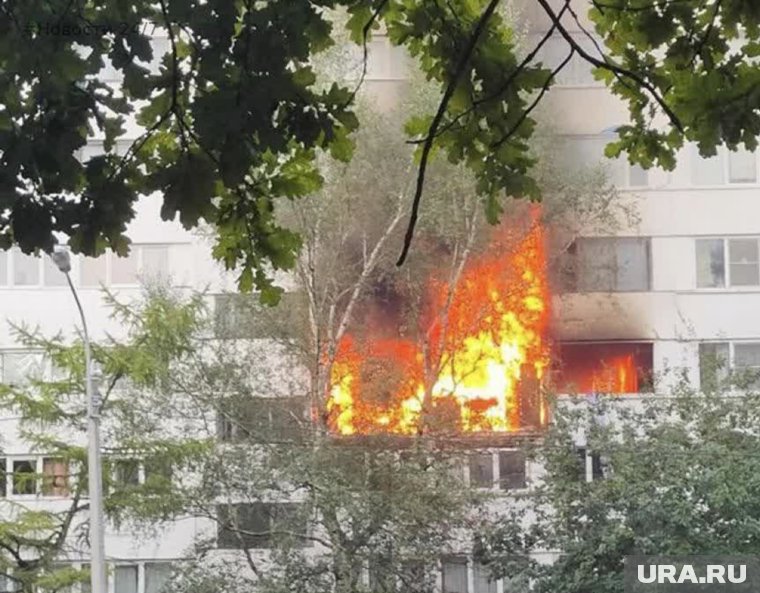 По факту взрыва в жилом доме в Санкт-Петербурге возбуждено уголовное дело