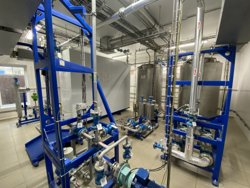 Установка миасцев работает в автоматическом режиме
