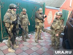 Когда генерал Каган остался на фронте, его солдаты остались с ним