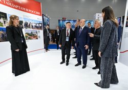 Руководители малых и средних городов поделились успешными практиками с премьер-министром России Михаилом Мишустиным