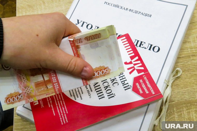 Челябинец почти десять лет уклоняется от выплаты алиментов