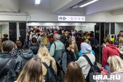 Сотни людей устремились в метро после концерта Димы Билана