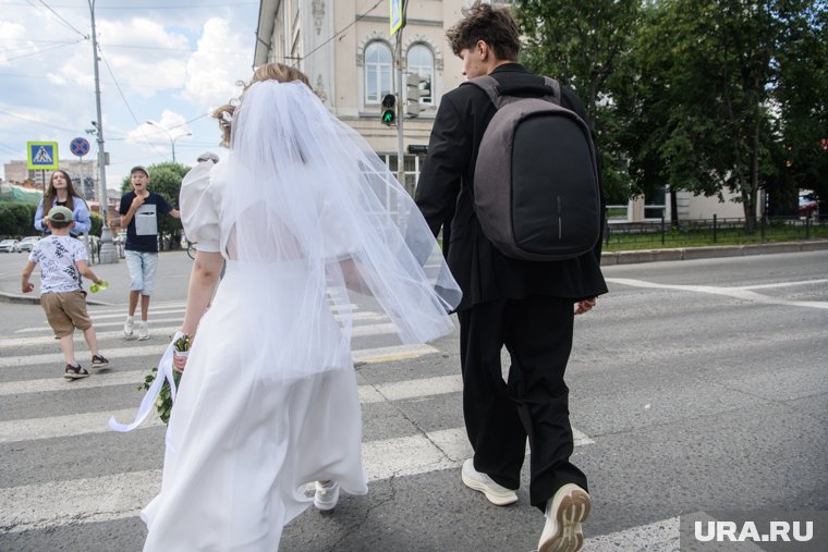 В Ноябрьске рекордно мало желающих пожениться в День города