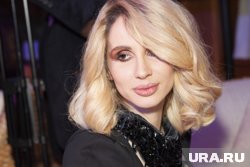 Стать певицей Лободе помогла ее бабушка
