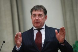 Судья Верховного суда РФ Виктор Момотов оформлял полученное незаконным путем имущество на 90-летнюю мать