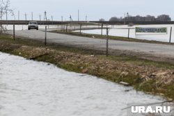 Паводковые воды ограничили движение. Фото архивное