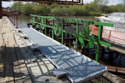В Притобольном округе достраивают мост через реку Тобол