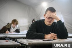 Как отметил военком, государство полностью несет ответственность перед курсантами высших военных учебных заведений