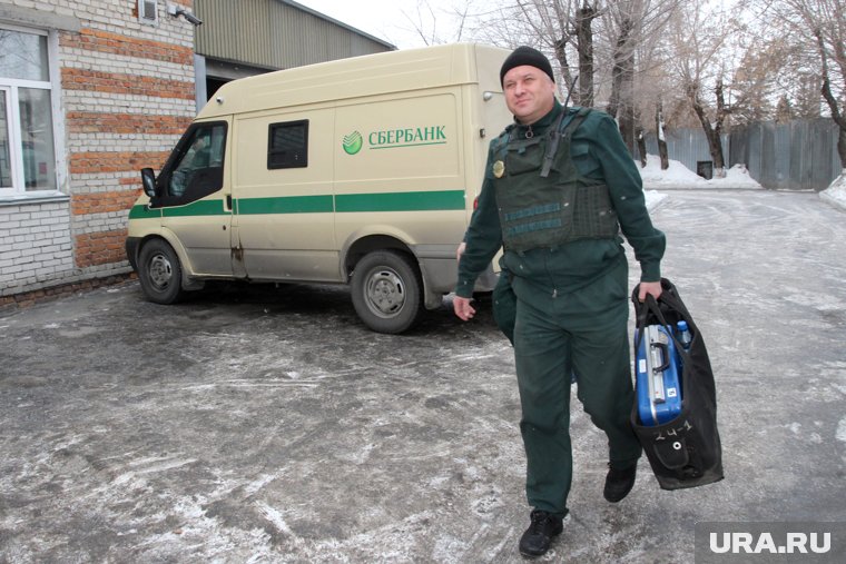 В Пермском крае открыты 92 вакансии на должность инкассатора