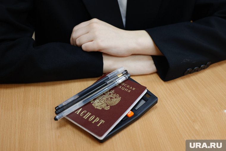 В перечень входят: телефоны, смарт-часы, вычислительные устройства, аппаратура для фото- и видеосъемки