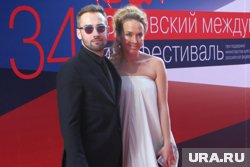 Певице приписывали романы со многими знаменитостями. На фото: Жанна Фриске и Дмитрий Шепелев