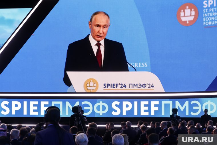 Путин высоко отметил заслуги Челябинской области