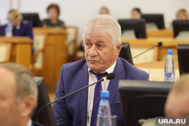 Аграрий Роин Цховребов усомнился в достоверности доклада чиновника