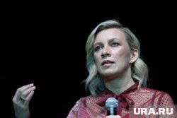 Захарова заявила, что заявления Макрона иногда переходят грань приличного