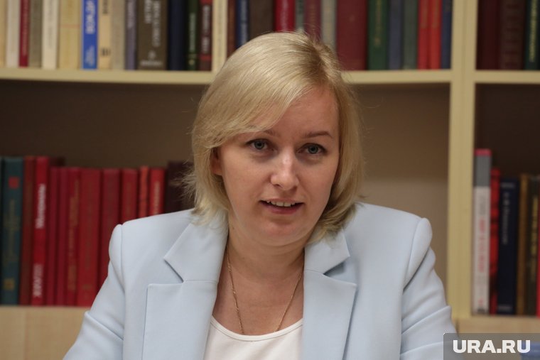 Во время перелетов Ксения Айтакова раскладывает пасьянс
