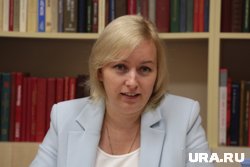 Во время перелетов Ксения Айтакова раскладывает пасьянс