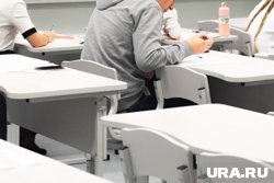 На расписание школьников пожаловались родители (архивное фото)