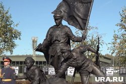 Главы военных ведомств России и КНДР открыли скульптурную композицию «Союзники. Бойцы Кореи»